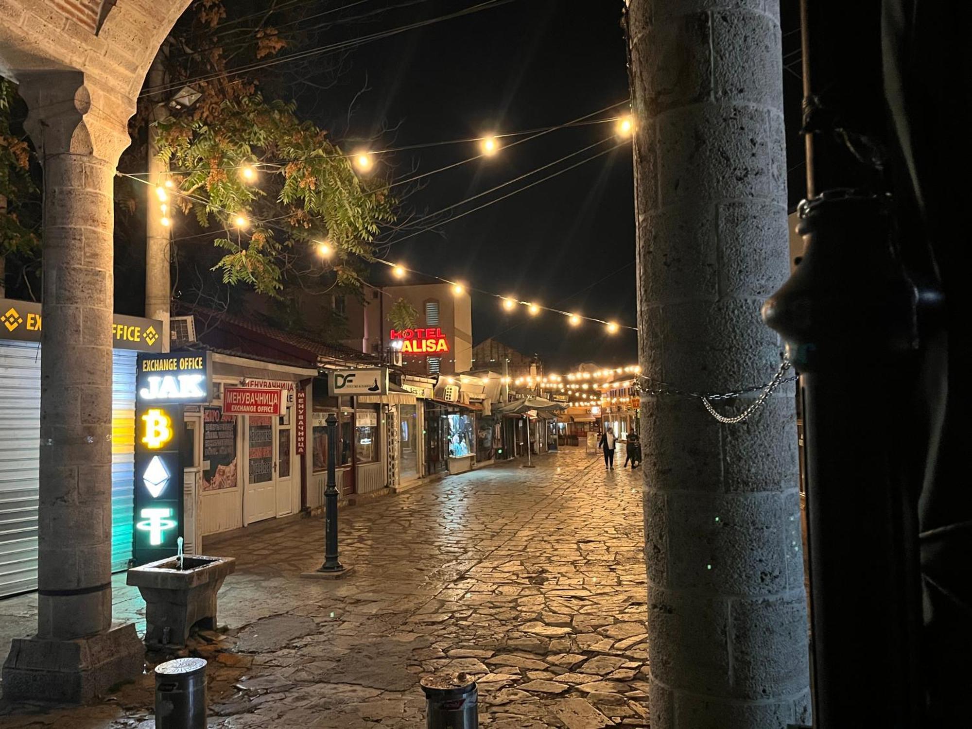 Hotel Old Alisa Üsküp Dış mekan fotoğraf